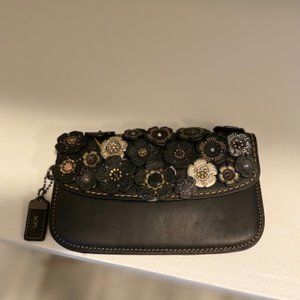 COACH Clutch with Tea Roses
